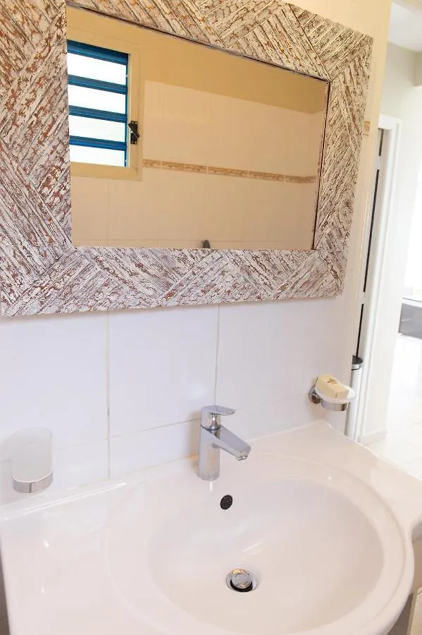 Kaz O'Rocher - Sea View Appartements Le Diamant 0*,